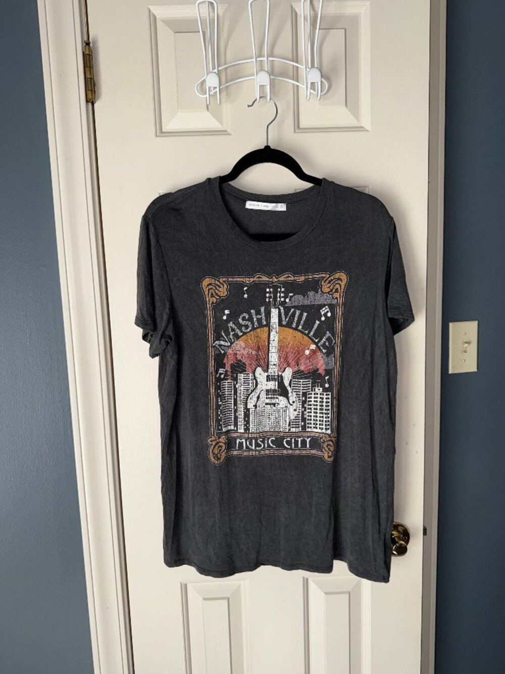 Altar'd State Nashville Music City Graphic Tee Charcoal Gray XL